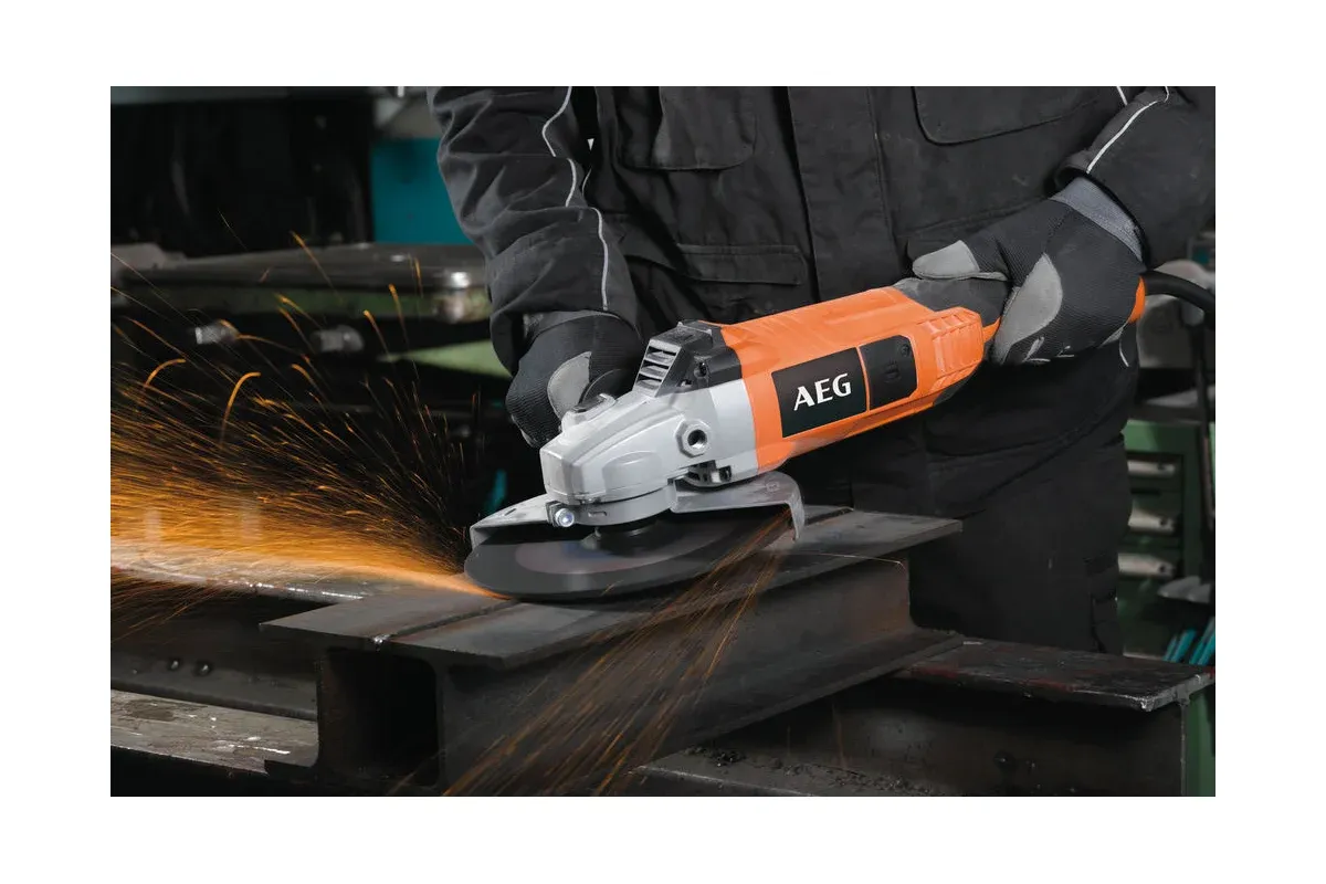 Угловая шлифмашина AEG WS 22-230 DMS 4935431730