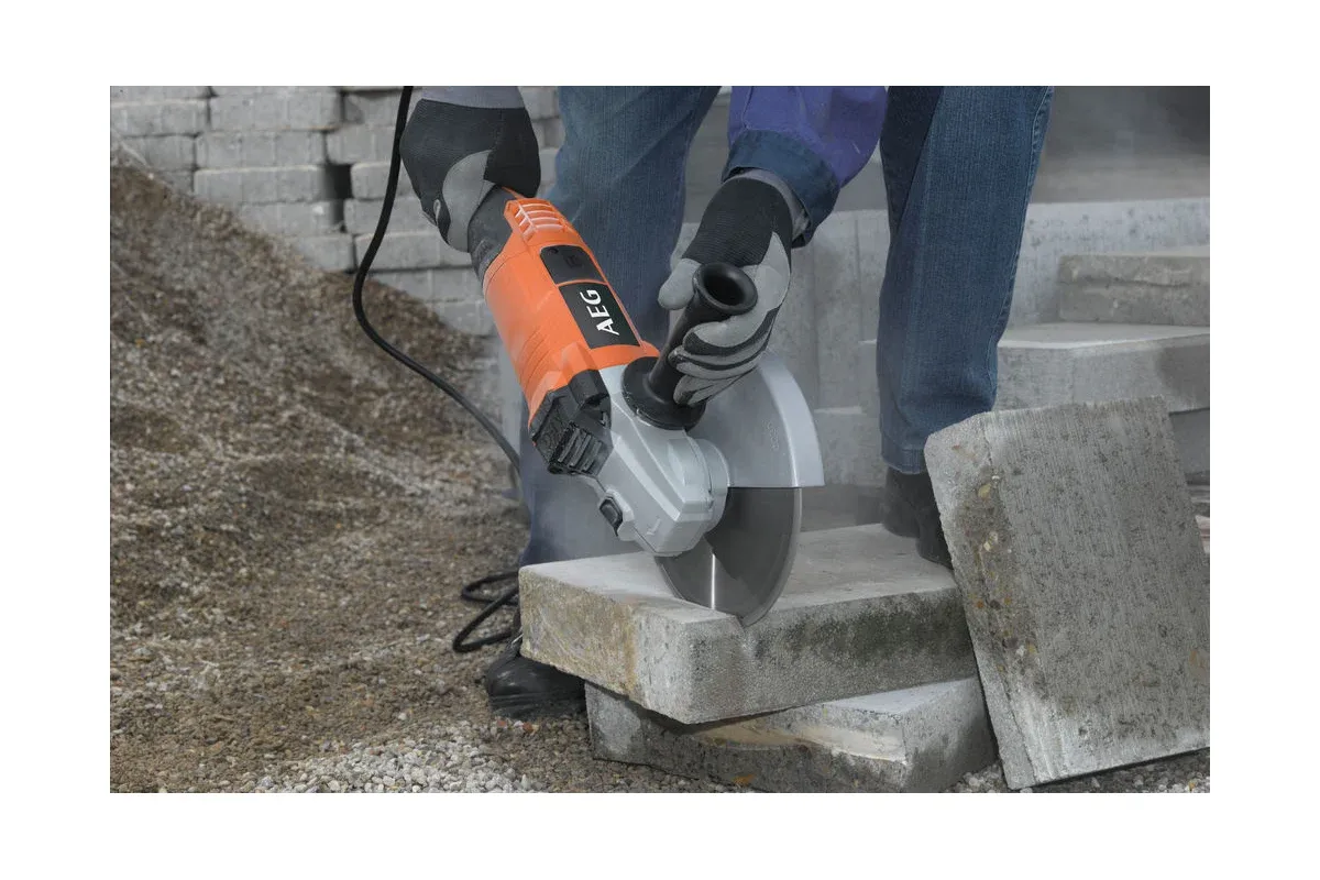 Угловая шлифмашина AEG WS 22-230 DMS 4935431730