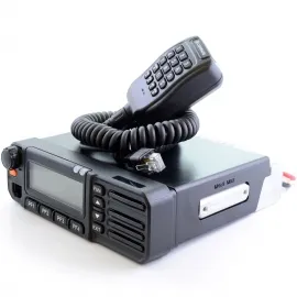 Радиостанция Comrade R90 VHF